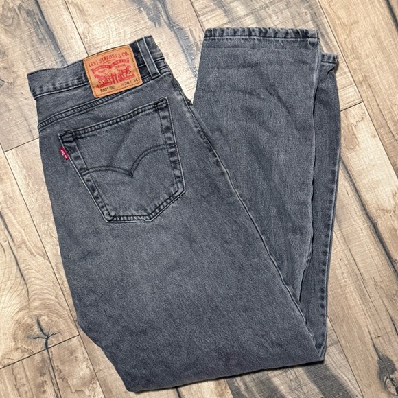Men’s Levi's Gray Denim Jeans 550 size 36x34 - Picture 1 of 7